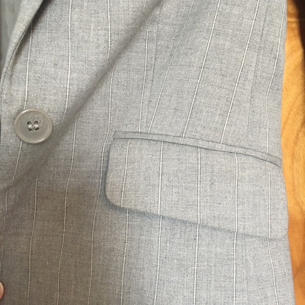 Gray Suit Jacket - Picture 3 of 8